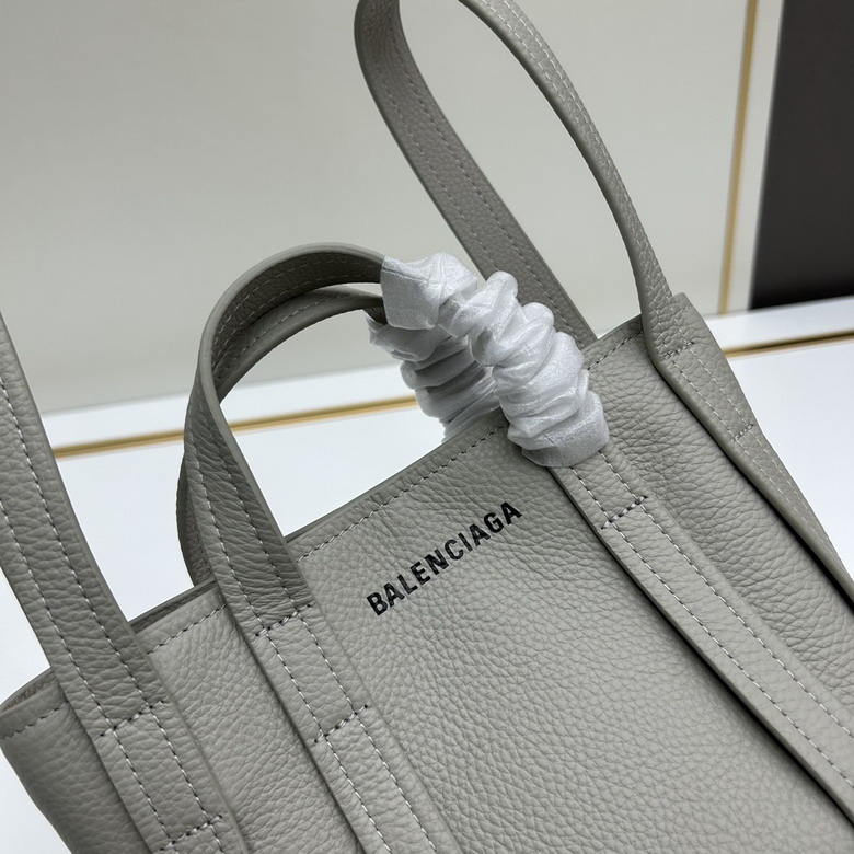 Balenciaga 1090 17x15x13cm ww1
