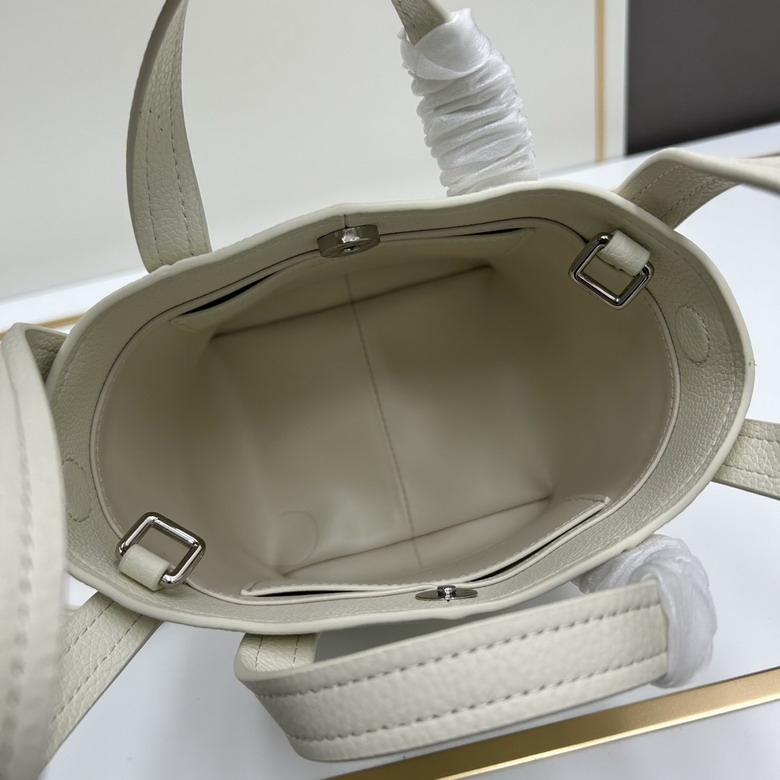 Balenciaga 1090 17x15x13cm ww3