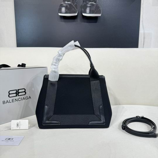 Balenciaga 27x22x12cm zy