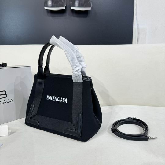 Balenciaga 27x22x12cm zy