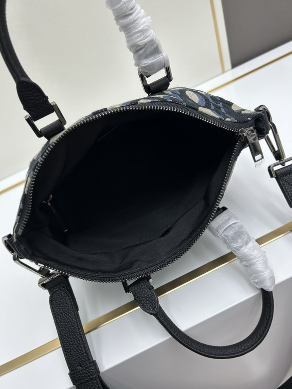 Dior 1669 23x18.5x12cm ww