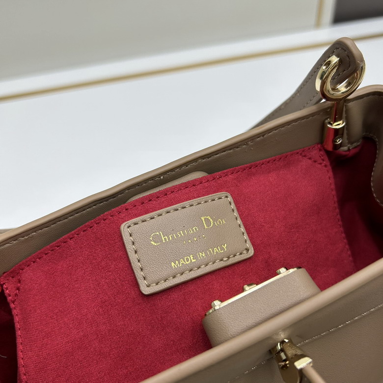 Dior 3633 22x13x12cm ww1