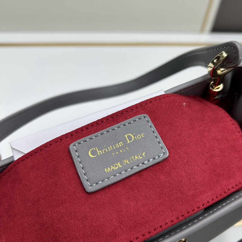 Dior 3633 22x13x12cm ww2