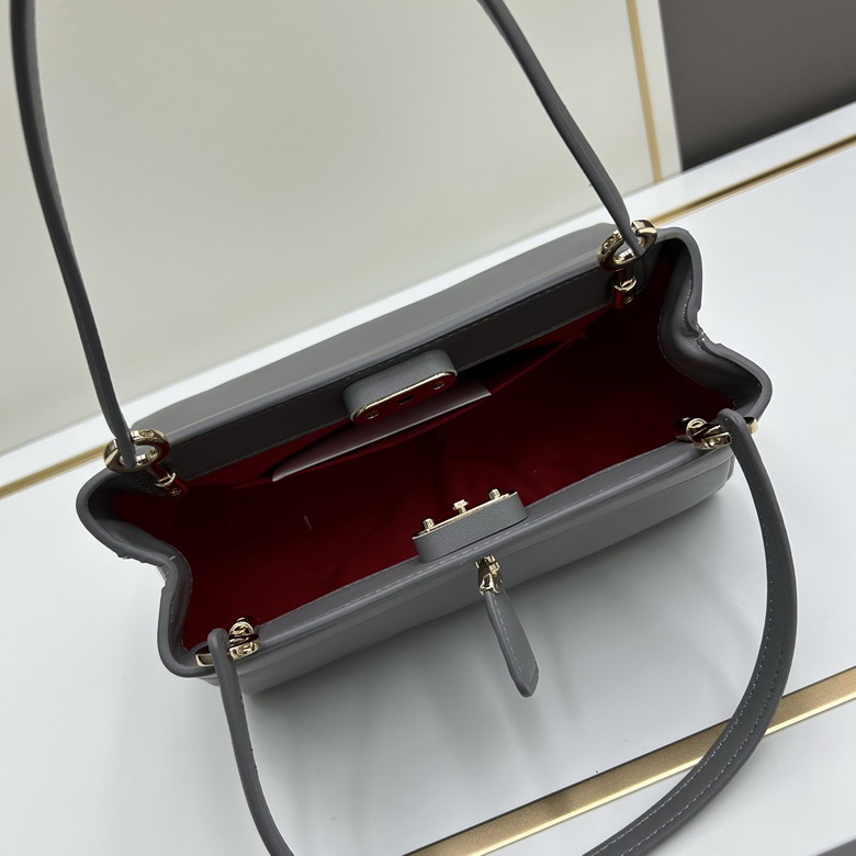 Dior 3633 25x16x12cm ww1