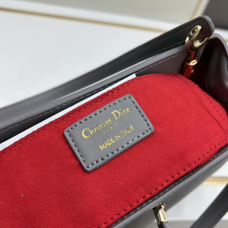 Dior 3633 25x16x12cm ww1
