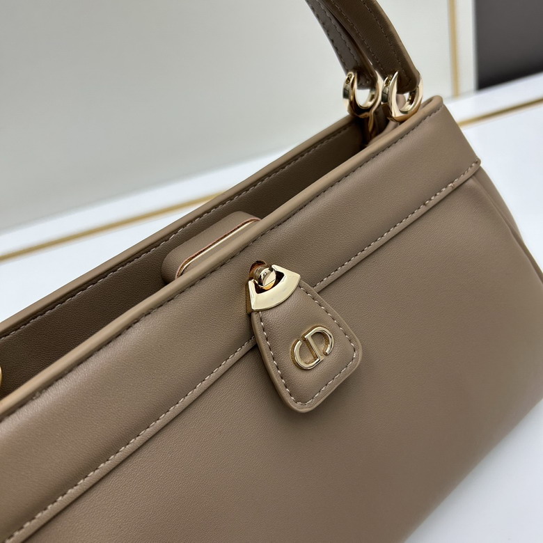 Dior 3633 25x16x12cm ww2