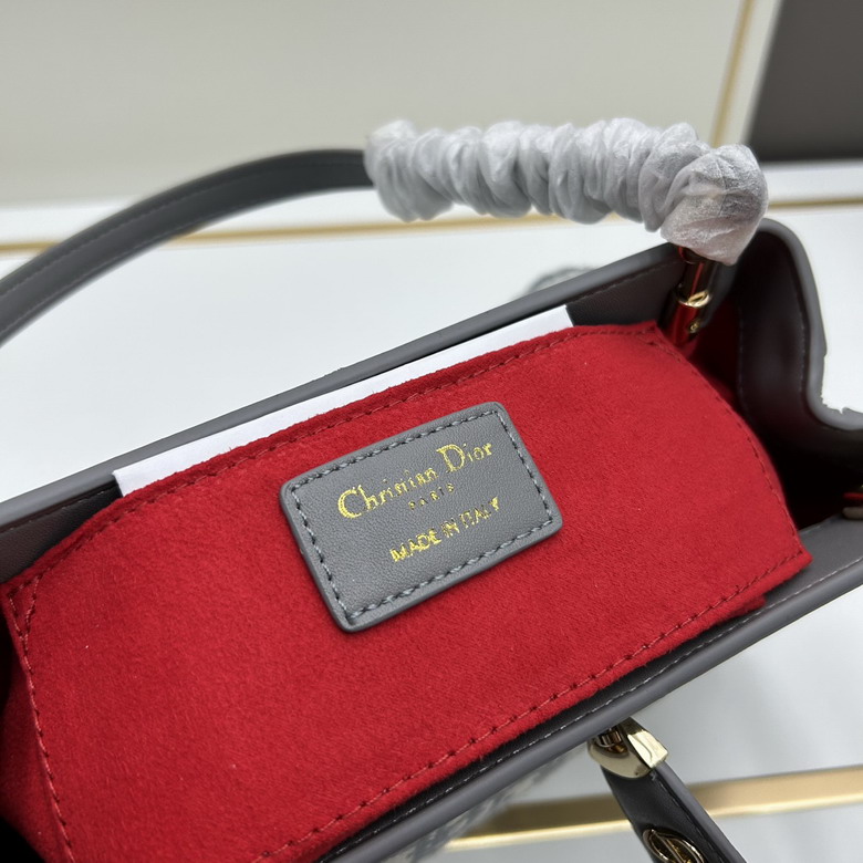 Dior 3633 25x16x12cm ww4