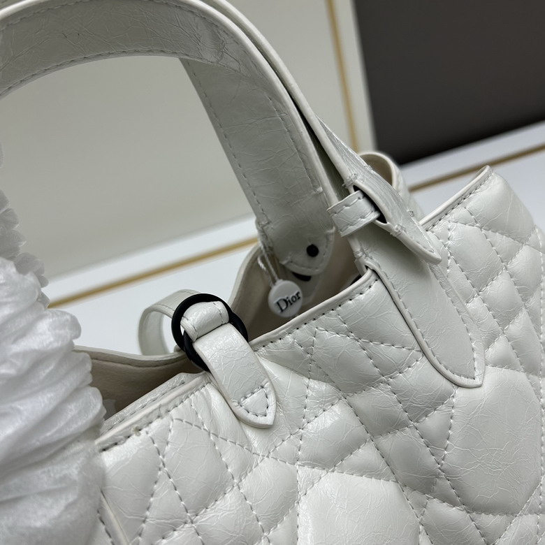 Dior 6876 23x15x15cm ww1