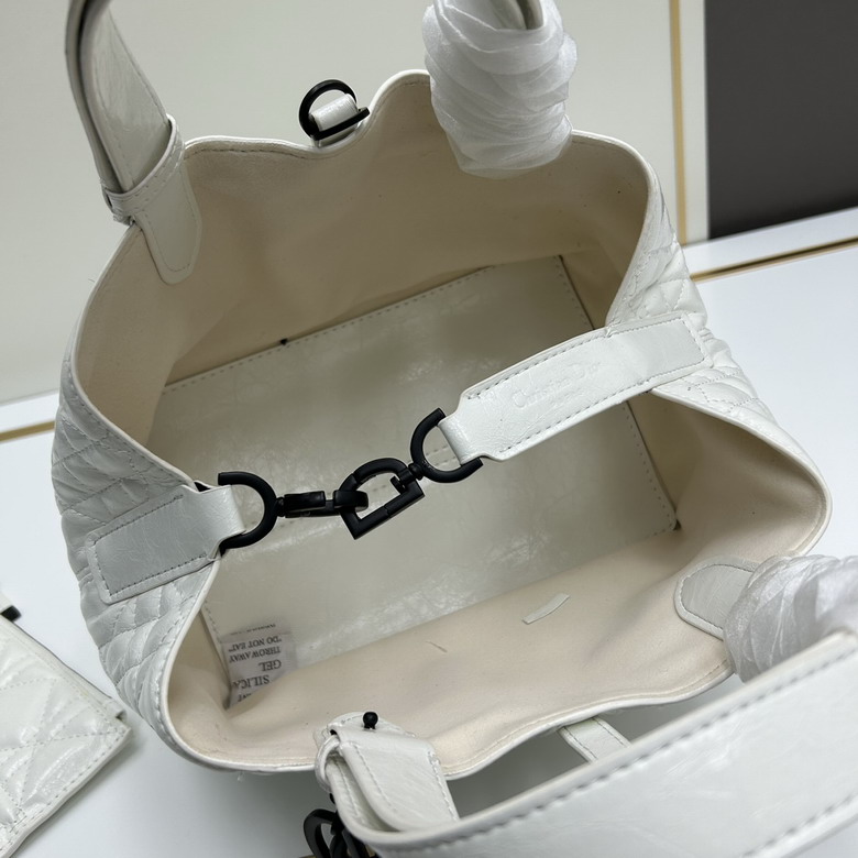 Dior 6876 23x15x15cm ww1