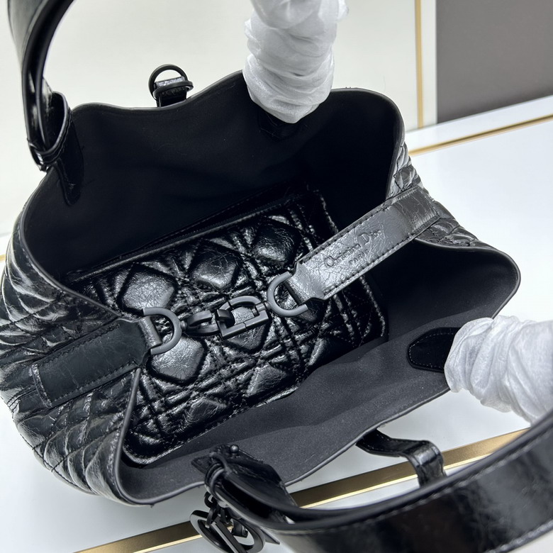 Dior 6876 23x15x15cm ww