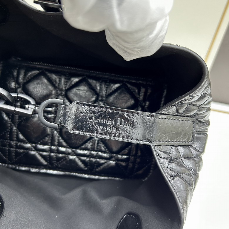 Dior 6876 23x15x15cm ww