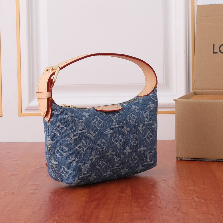 Hills Pochette M82949 20.5x6x16cm ww