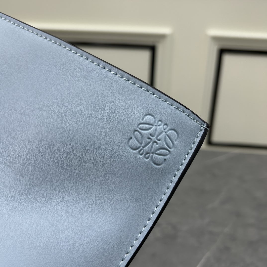 Loewe S327 34x17.5x13cm ww