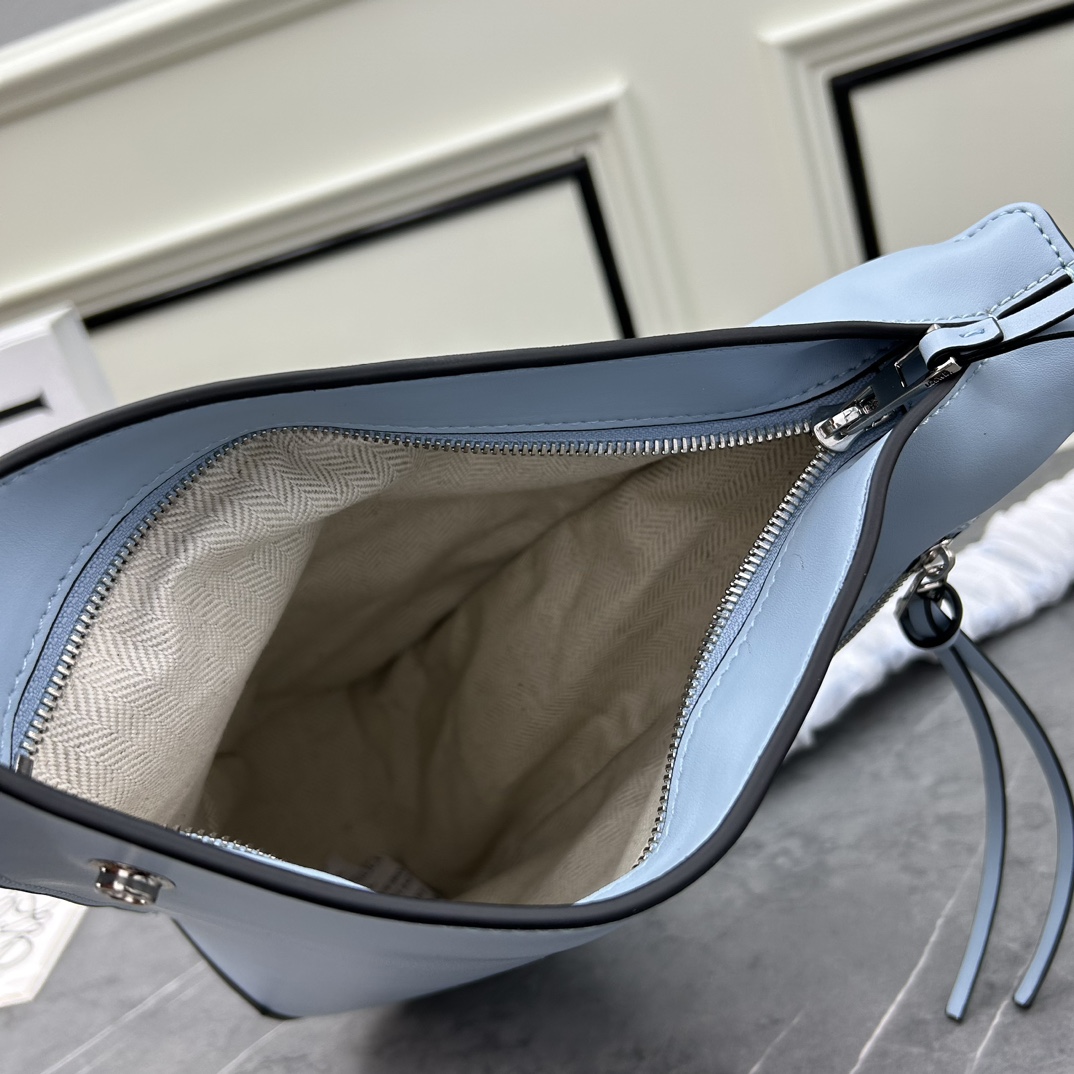 Loewe S327 34x17.5x13cm ww