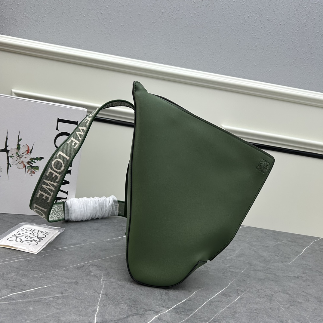 Loewe S327 34x17.5x13cm ww