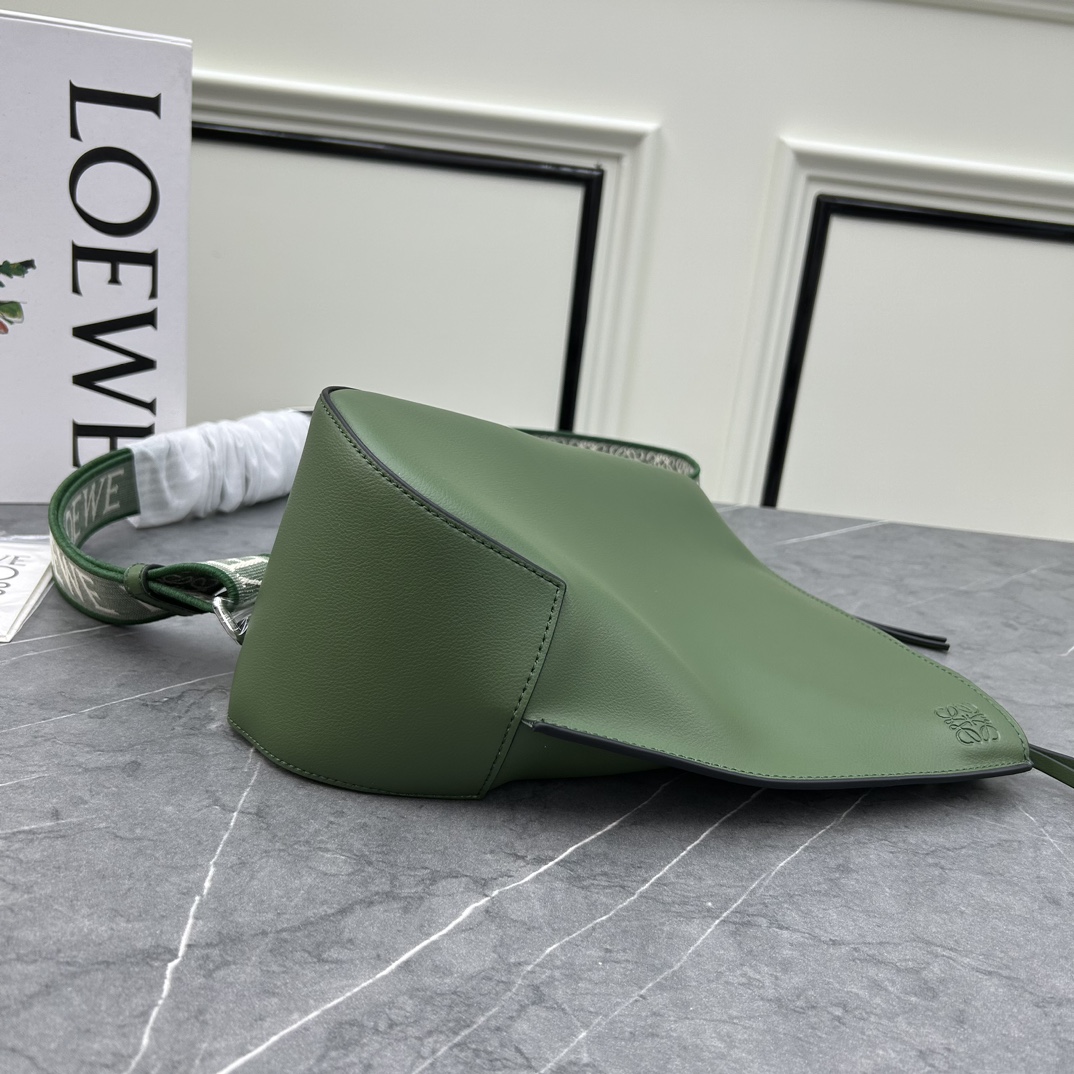 Loewe S327 34x17.5x13cm ww