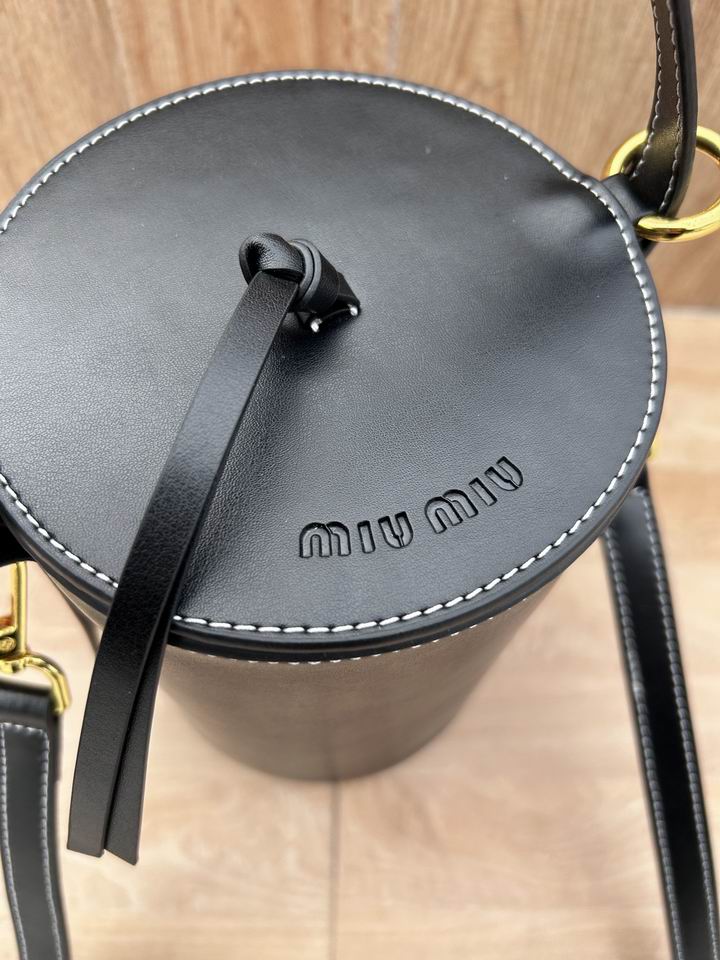 MiuMiu 616019 12.5x17.5x125cm zy1