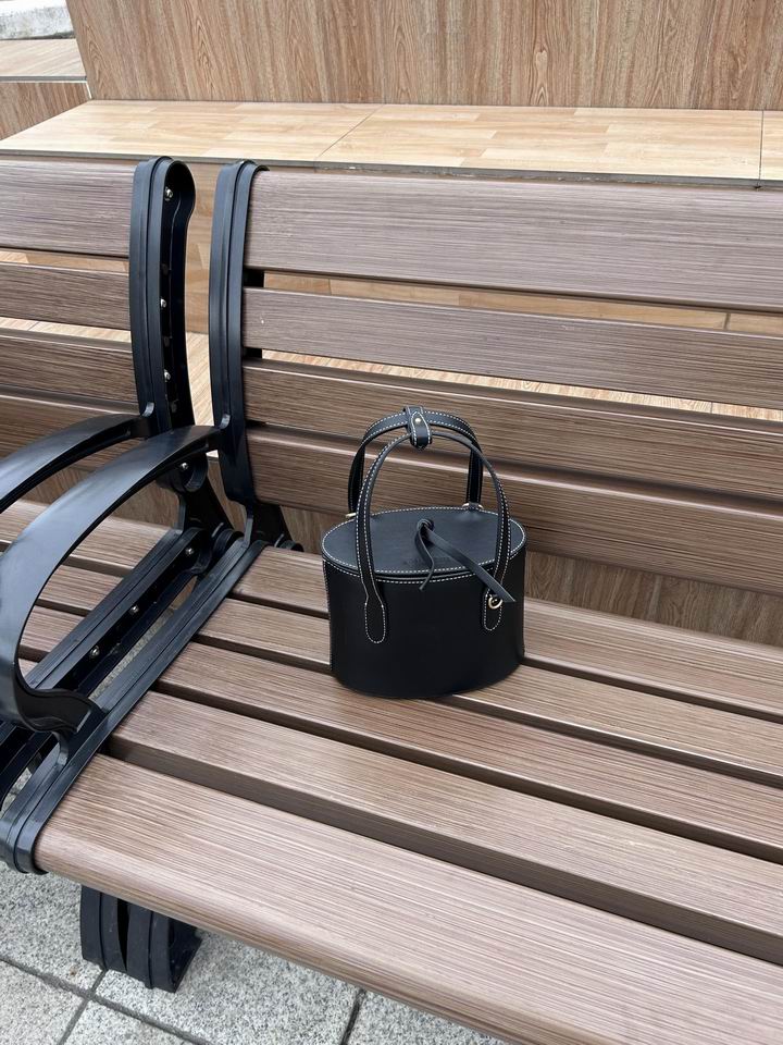 MiuMiu 616020 19x14.5x9.5cm zy1