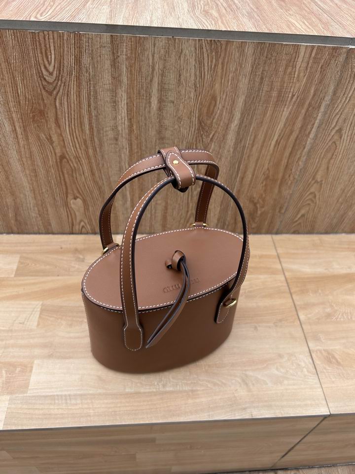 MiuMiu 616020 19x14.5x9.5cm zy