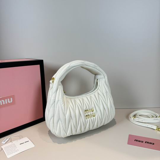 Miumiu 803 21x22x7cm zy1