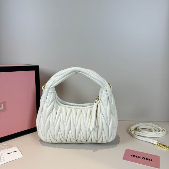 Miumiu 803 21x22x7cm zy1