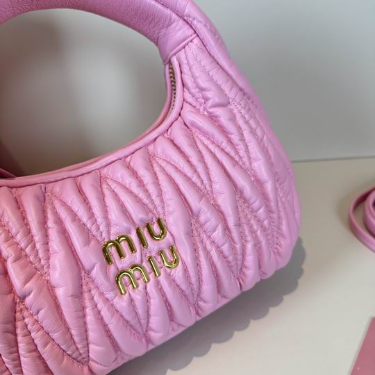 Miumiu 803 21x22x7cm zy2