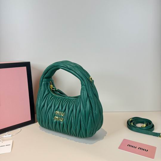Miumiu 803 21x22x7cm zy3
