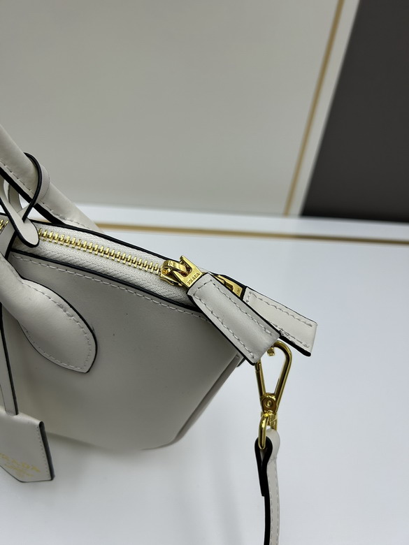 Prada 1BA427 26x17x9cm ww1