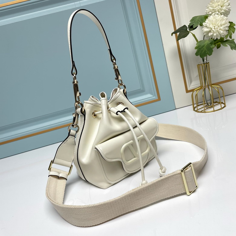 Val 5011 16x19x11cm ww2