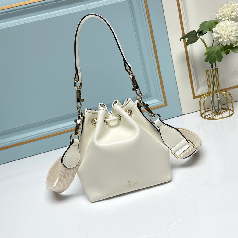 Val 5011 16x19x11cm ww2