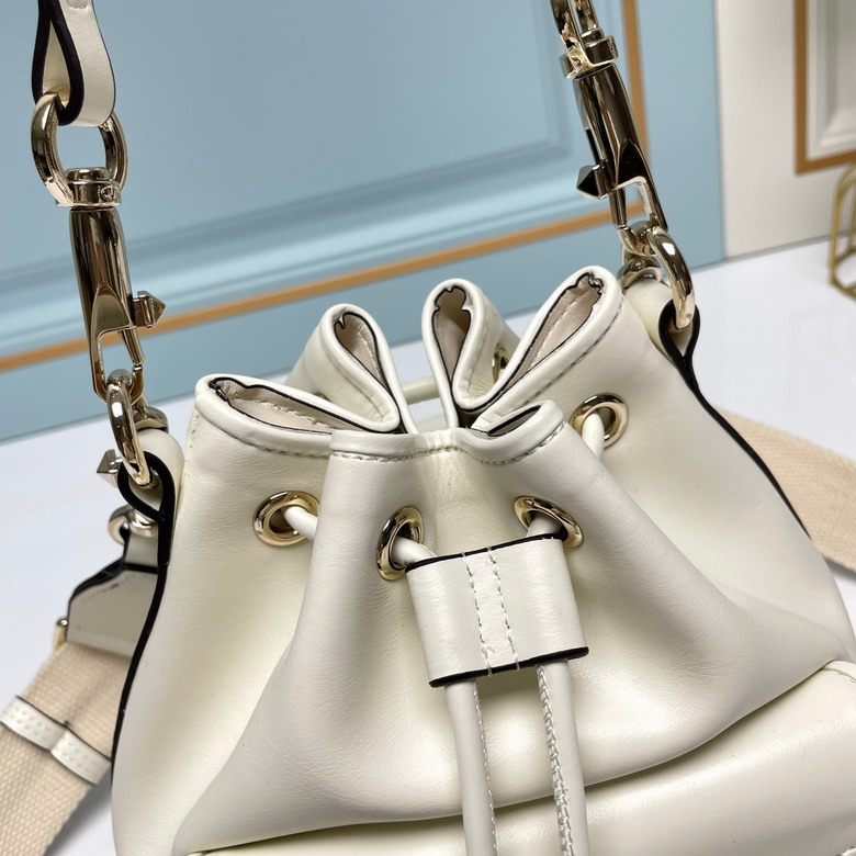 Val 5011 16x19x11cm ww2