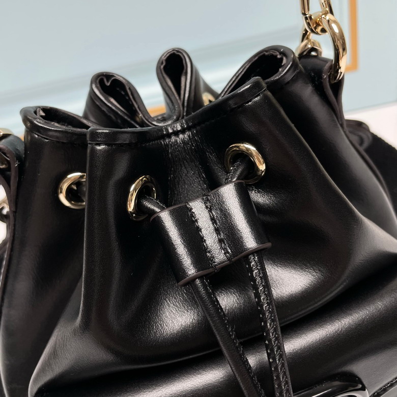 Val 5011 16x19x11cm ww3