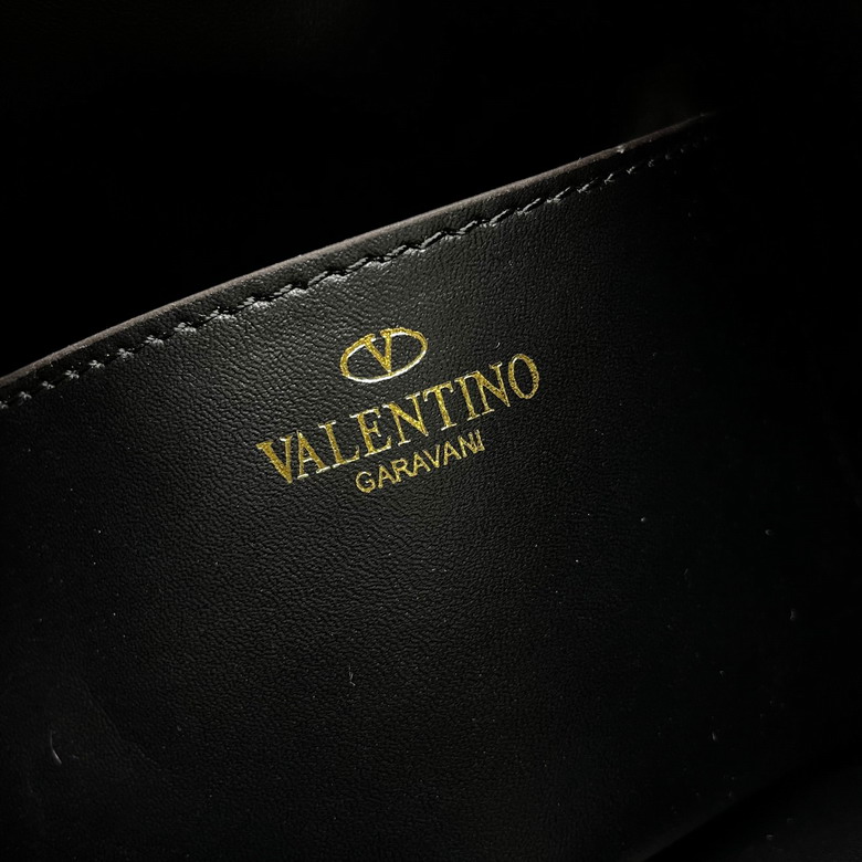 Val 5011 16x19x11cm ww3