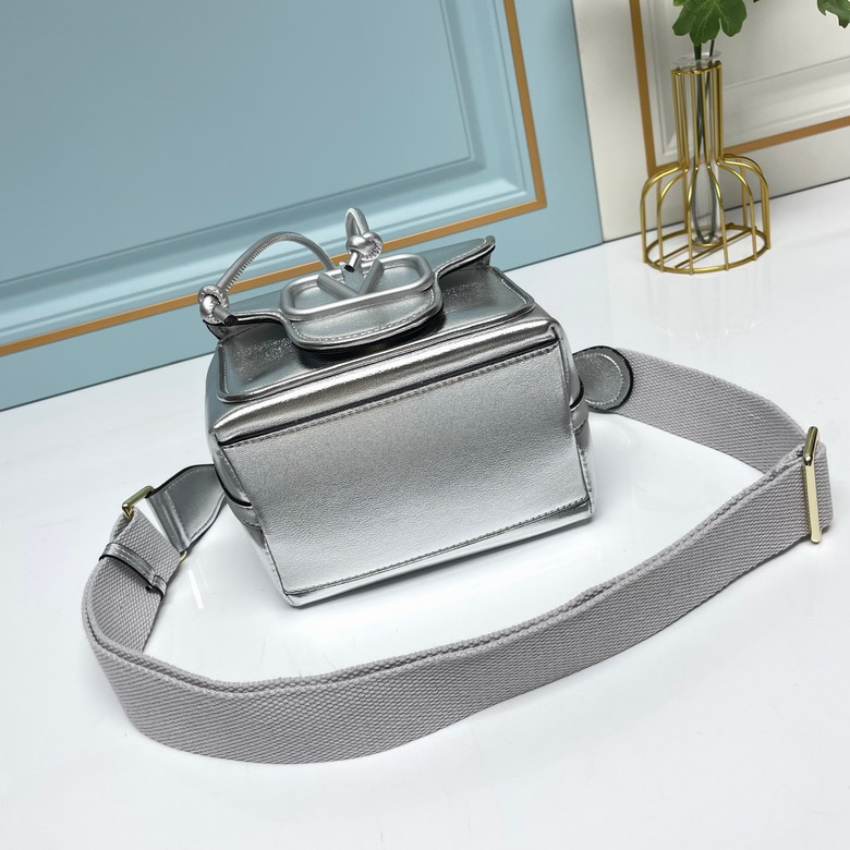 Val 5011 16x19x11cm ww