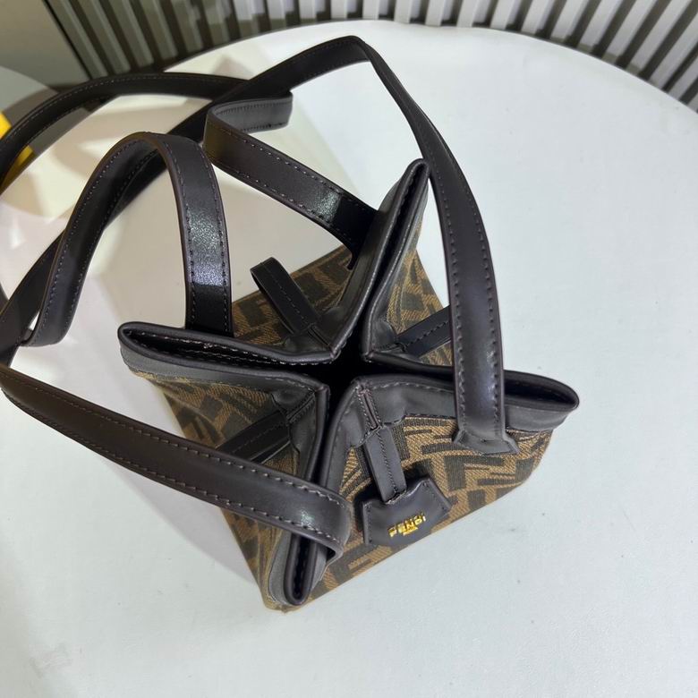 001 15X18.5X15cm XMY