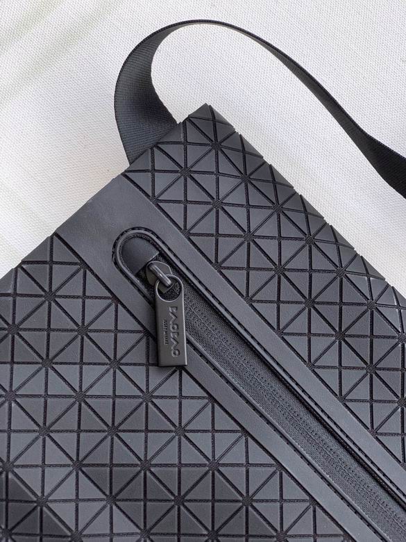 36.5X27.5X7cm 061111 YT 2