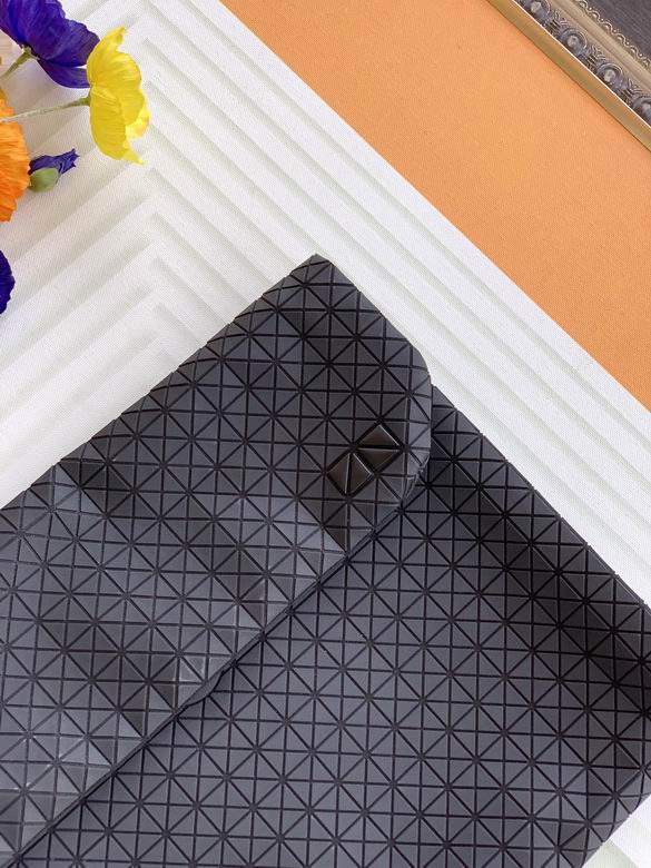 36.5X27.5X7cm 061111 YT 2