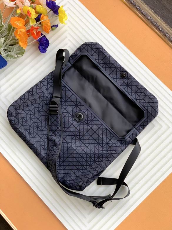 36.5X27.5X7cm 061111 YT 6