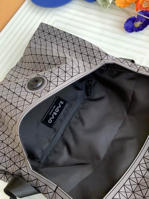 36.5X27.5X7cm 061111 YT 1